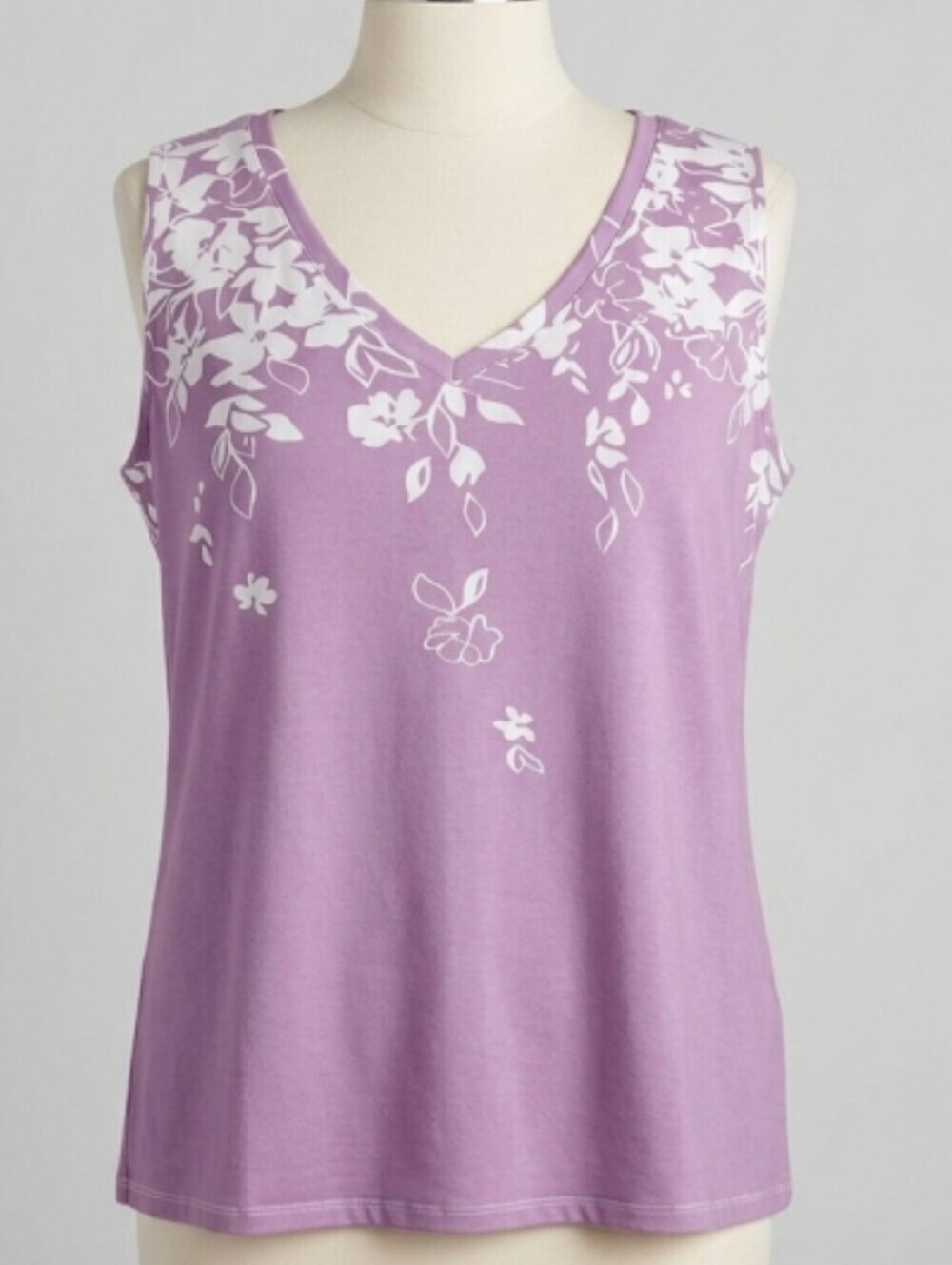 Shall We Lilac Floral V-Neck Sleeveless Top Plus Size 2XL EUC Casual Vacation